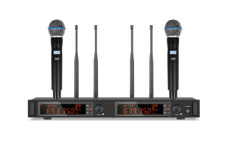 True Diversity UHF Wireless Microphone System Model AB102